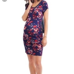 Maternity fitted dresses by Liz Lange medium